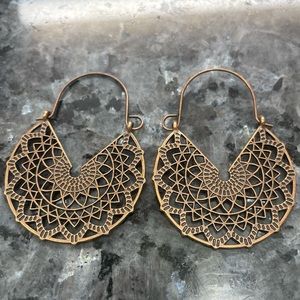 2/$29 or 3/$39 NWOT Bronze hanging mandala style metal hoop earrings